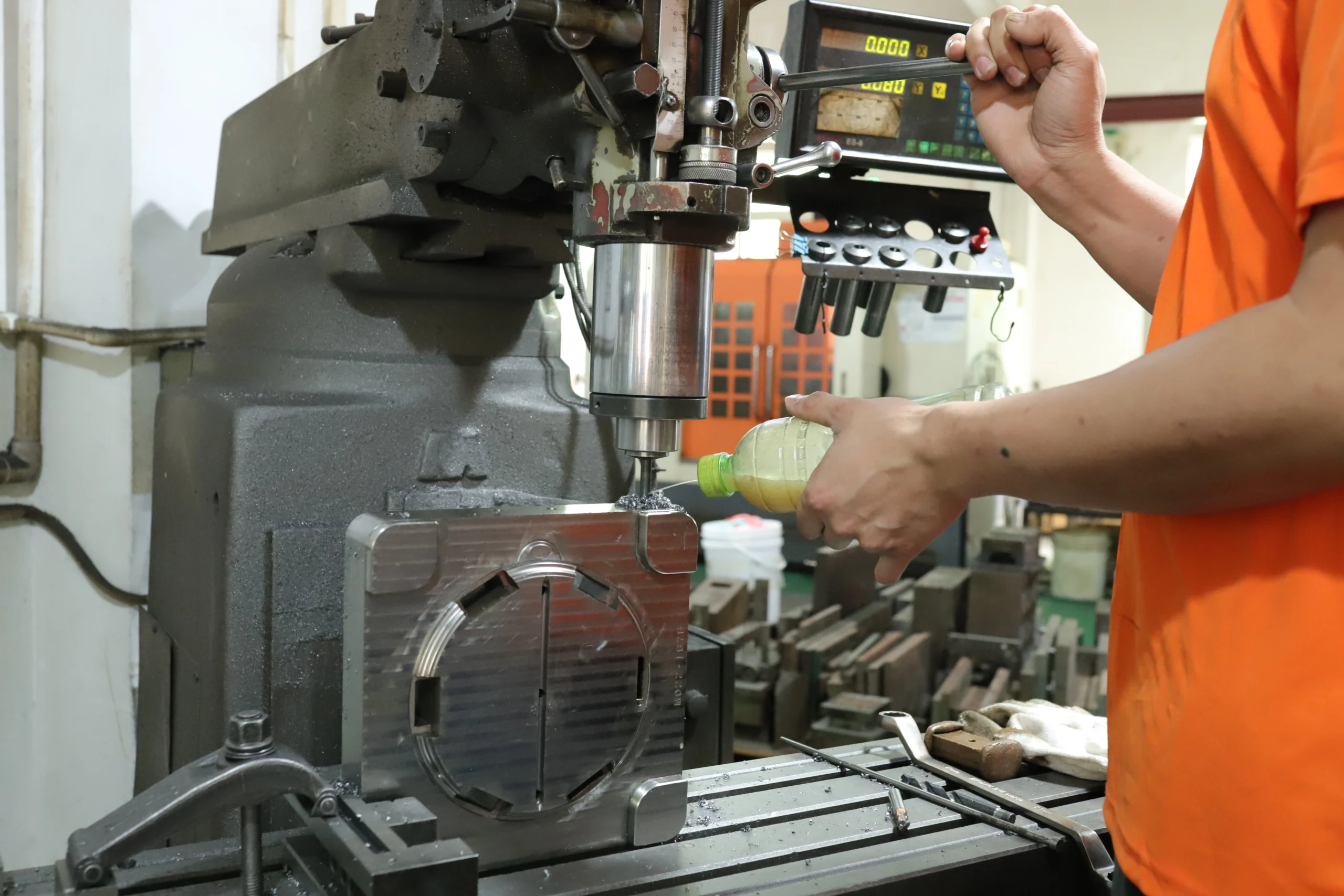In-house CNC milling and precision tooling engineering center at Yushineon for custom silicone mold fabrication