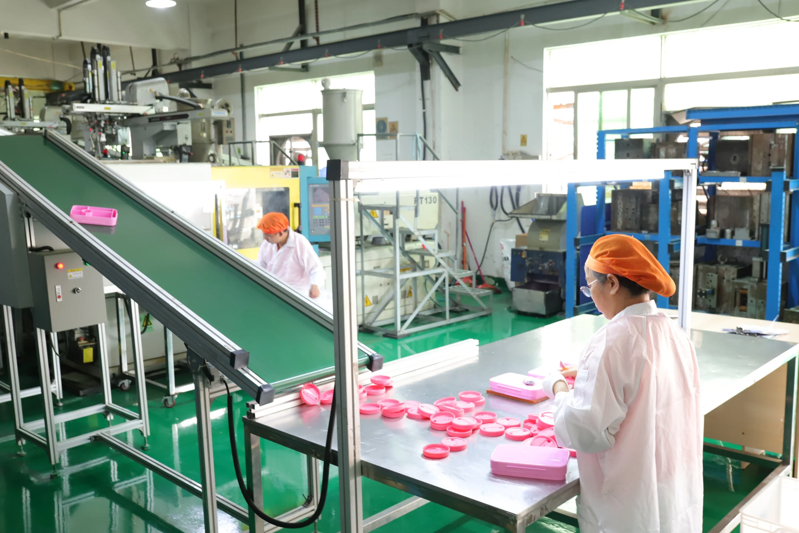 Class-100000 dust-free quality control SIP inspection station at Yushineon